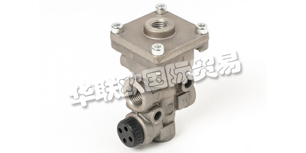 BERTOCCO公司成立于1962年，是一家精密機(jī)械車間，多年來從一家小型工匠公司發(fā)展成為一家專業(yè)從事工業(yè)車輛氣動(dòng)設(shè)備和配件研究，設(shè)計(jì)和生產(chǎn)的工業(yè)公司。2013年初，Bertocco Air Truck Technology開始了新的公司結(jié)構(gòu)和新的管理，開始了其活動(dòng)，重點(diǎn)關(guān)注制動(dòng)系統(tǒng)，懸架和工業(yè)車輛設(shè)備的組件。