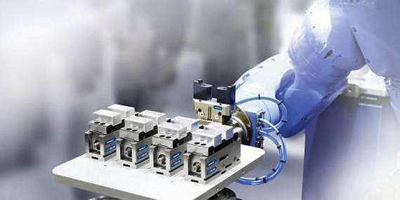 SCHUNK刀具夾持系統(tǒng)對(duì)機(jī)加工行業(yè)產(chǎn)生了前所未有的革命性影響。?模塊化夾持系統(tǒng)借鑒其優(yōu)勢(shì)，它的作用遠(yuǎn)不止于一個(gè)參考基準(zhǔn)，還提供了包括定位、夾持以及接口通用等功能。這種夾持原理如今被認(rèn)為是提高生產(chǎn)效率的最有效的方法之一，廣泛適用于從小型零件到大型零件，從粗加工到裝配應(yīng)用的各種工藝。作為這一技術(shù)的先驅(qū)以及夾持技術(shù)和抓取系統(tǒng)的領(lǐng)導(dǎo)者，SCHUNK始終致力于開(kāi)發(fā)新的應(yīng)用領(lǐng)域，并在它的模塊化系統(tǒng)中新增了適用于直接夾持工件以及微小型零件的專業(yè)標(biāo)準(zhǔn)模塊。