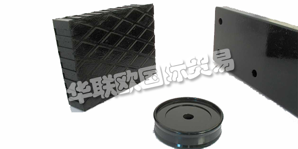 BARBIERI RUBBER的活動(dòng)始于1967年，當(dāng)時(shí)Angelo Barbieri先生離開(kāi)了Stranieri Gomma，在同一行業(yè)開(kāi)展業(yè)務(wù)，并開(kāi)始在他的車庫(kù)里生產(chǎn)帶有舊壓縮機(jī)的小型橡膠零件。