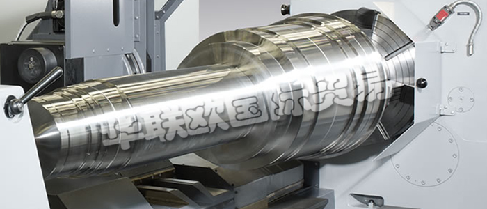 HERKULES車(chē)床是集100多年的機(jī)床制造經(jīng)驗(yàn)、可靠性及應(yīng)用考量與最先進(jìn)技術(shù)相結(jié)合的結(jié)果。HERKULES提供各種加工直徑和重量的重型車(chē)床，可完成工件直徑從幾厘米，重量幾公斤到直徑3米，重量400噸的加工任務(wù)。HERKULES可提供各種范圍的輥環(huán)高精度車(chē)削和修磨的解決方案。